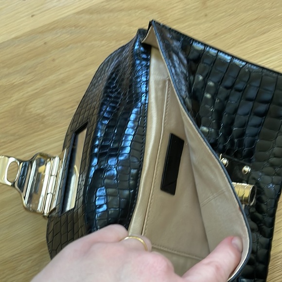 Alexis Hudson Santorini black leather croc print envelope clutch bag - Picture 3 of 5